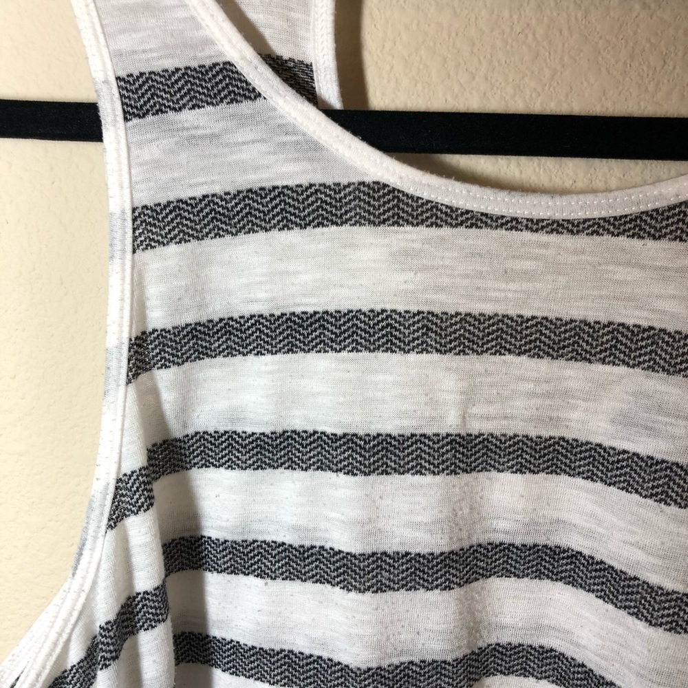 Old Navy striped tank top - Picture 2 of 7